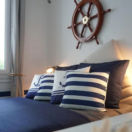 Marina - Nautical Boutique